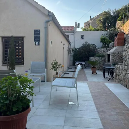 Belleview Vrbica * Ragusa